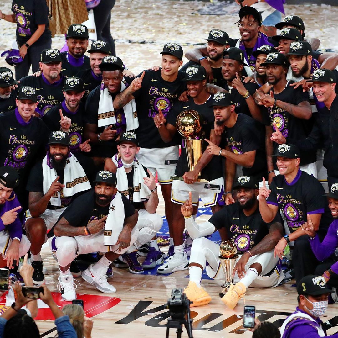 Well Done, i Los Angeles Lakers Campioni NBA 2020 Goldworld
