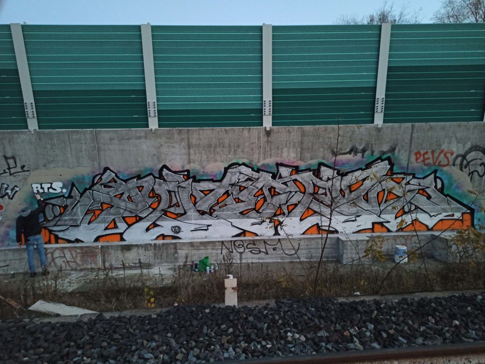Doper-Spray_Wars-Graffiti-Goldworld-17